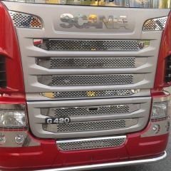 Scania G-420 Delikli Panjur Kromu (9 Parça)