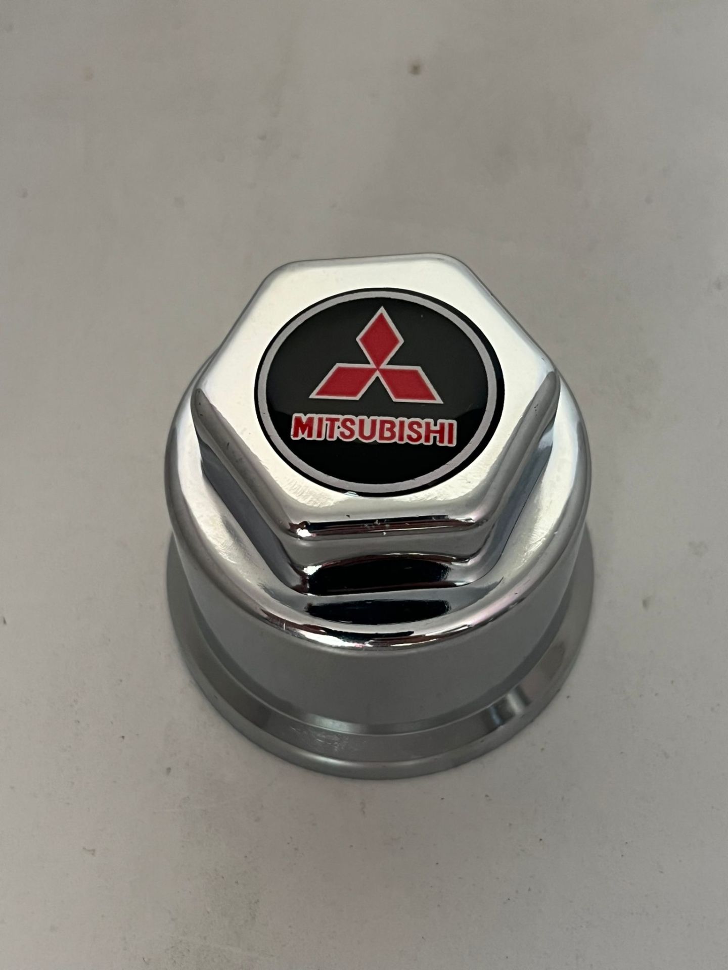Mitsubishi Bijon Kapağı 41 MM Krom